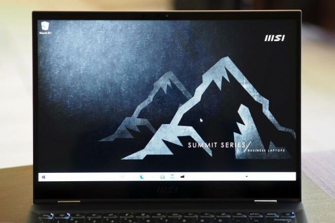 Od blizu na zaslonu prenosnika MSI Summit E13 Flip Evo.