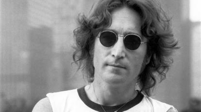 imagine aquele dentista maluco querendo clonar john lennon usando o dente dele