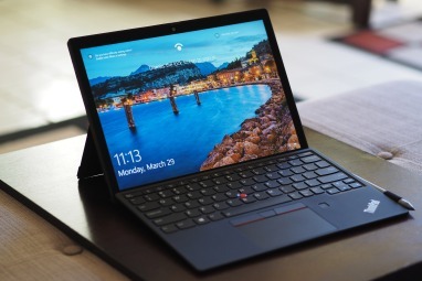 Lenovo ThinkPad X12 avtagbar