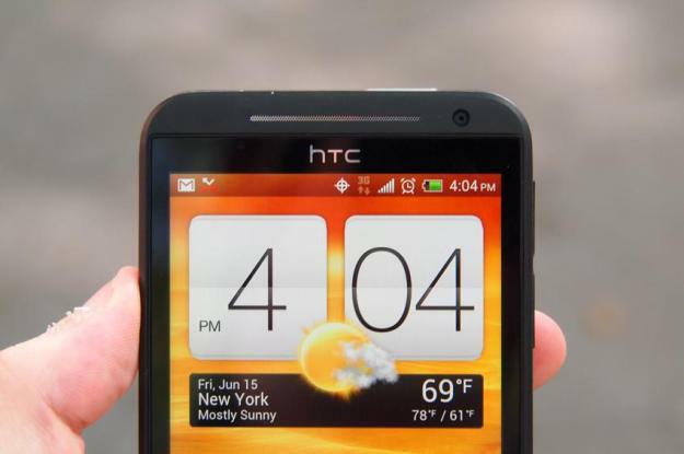 HTC EVO 4G LTE meninjau ikon status setengah atas 3g