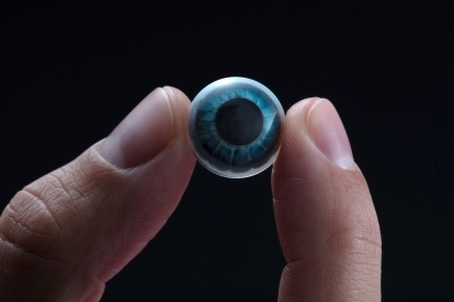 Future of Vision: Augmented Reality kontaktlinser er her