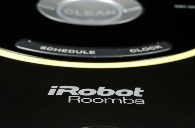 Λογότυπο κριτικής irobot roomba 650