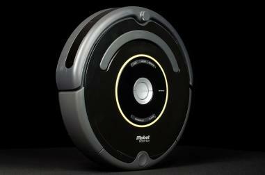 irobot roomba 650 apskats priekšējais leņķis