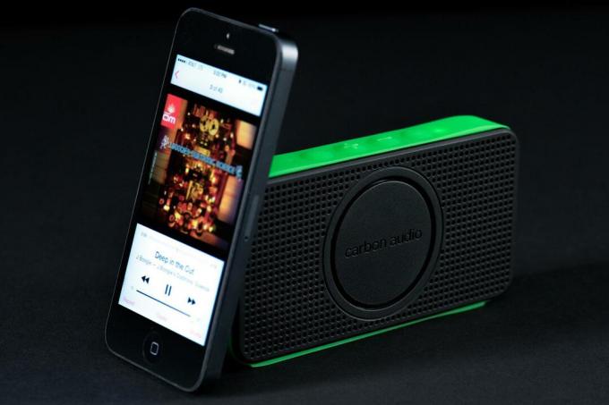 Carbon-Audio-Pocket-Speaker-iPhone-scale-1