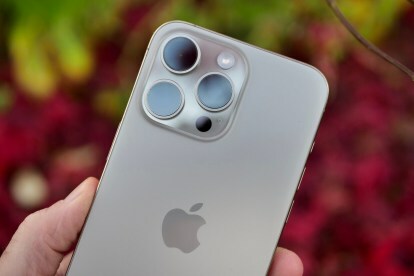 Apple iPhone 15 Pro Max のカメラモジュール。