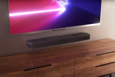 JBL Bar 5.0 Multibeam soundbar yaşam tarzı görüntüsü