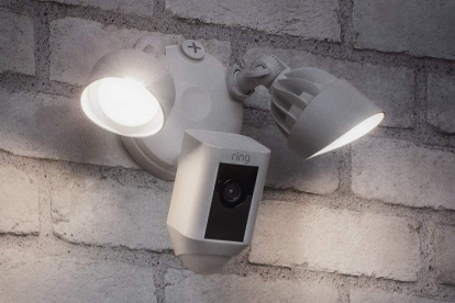 Ring Video Floodlight Camera e allarme