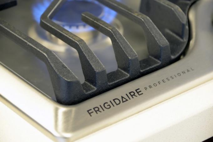 Recenzja profesjonalnej płyty kuchennej Frigidaire FPGC3077RS