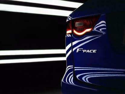 jaguar f pace bo debitiral na frankfurtskem avtomobilskem salonu poročilo pravi crossover detroit auto