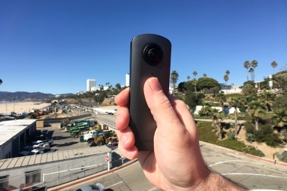 Партньорската програма на Ricoh Theta V разширява възможностите на 360 камерата