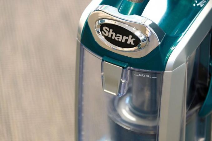 Velocità di sollevamento motorizzata Shark Rotator (NV681)