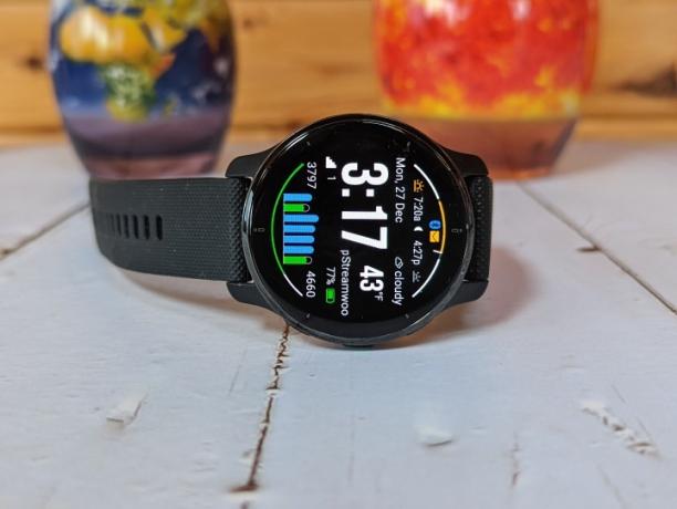 Garmin Venu 2 Plus — отличные смарт-часы.