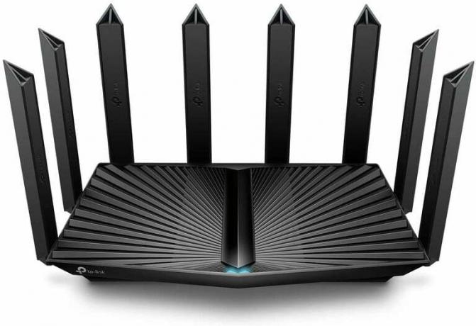 Egy TP Link Archer AX6600 router. 