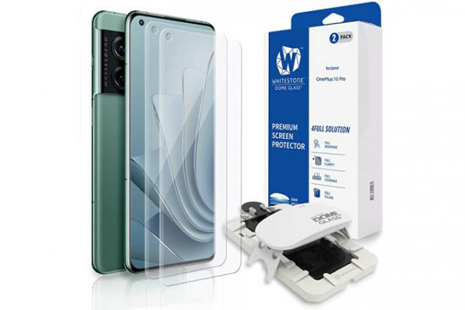 Whitestone Dome Glass Protector za zaslon za OnePlus 10 Pro prikazuje UV svjetlo za polimerizaciju i maloprodajno pakiranje.