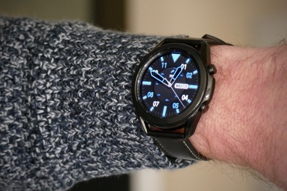 Το Samsung Galaxy Watch 3 στον καρπό.