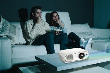 Epson Home Cinema 3700 Full HD 1080p 3LCD projektor