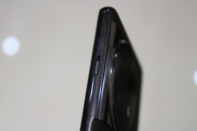 Penggeser peringatan OnePlus 11R.
