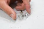 Teadlased ehitavad ülipisikese drooni, mis kaalub 2,5 grammi
