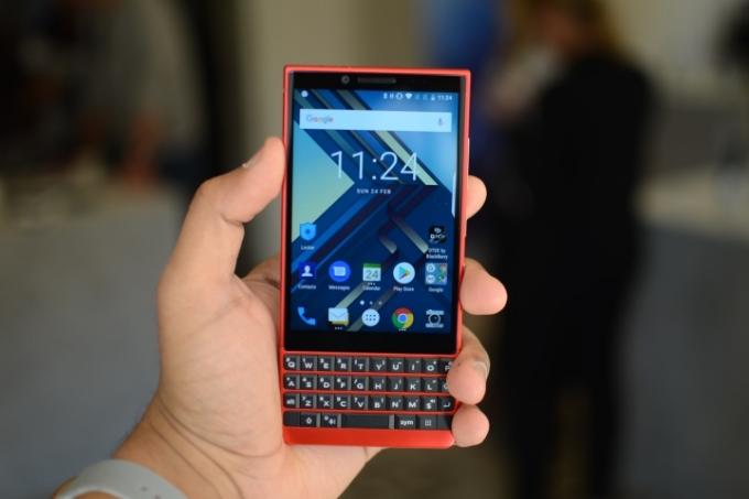 BlackBerry KeyTwo nieuws en geruchten Key2 Red Main