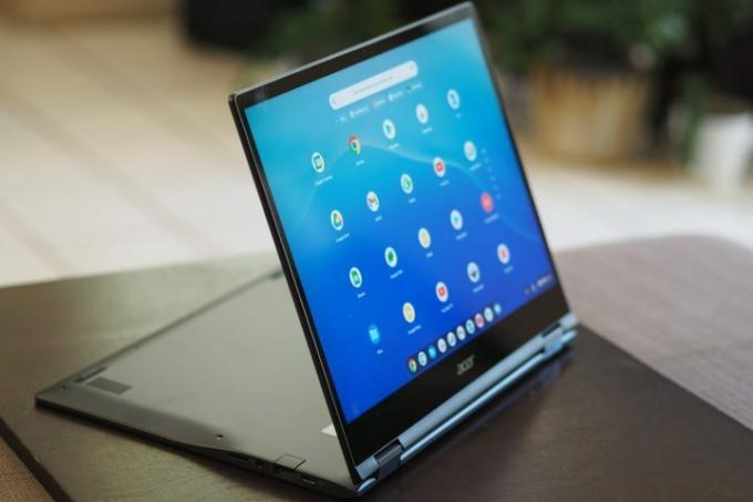 Acer Chromebook Spin 513 미디어 모드에서 디스플레이를 보여줍니다.