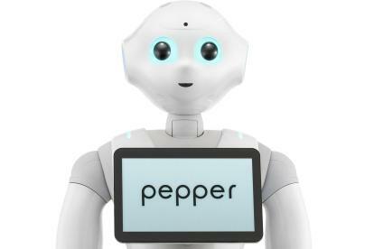 pepper travaillant dans un robot softbank à l'hôpital