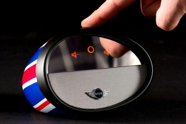 סקאלת אצבע 2 של IUI Design MINI Mirror Boombox