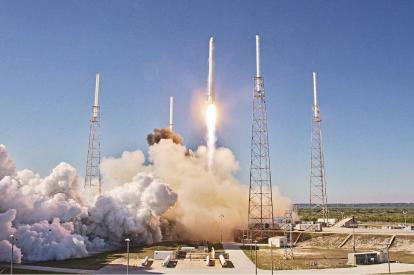 SpaceX, возможно, выиграла крупный контракт по национальной безопасности