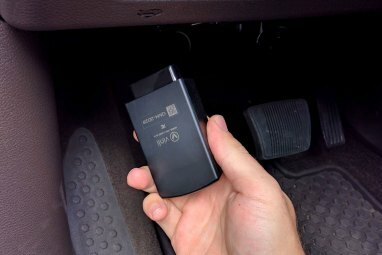 Vinli Connected Car Adapter