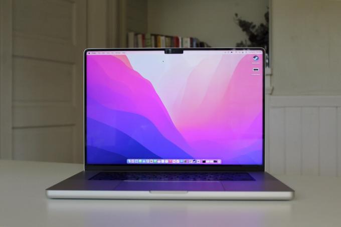 Der Bildschirm des MacBook Pro 2021.