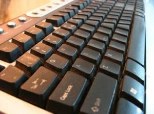 Cómo solucionar problemas de un teclado inalámbrico Microsoft 2000