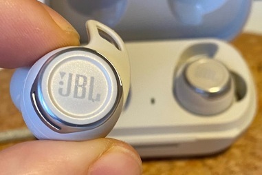 JBL ReflectFlow Pro.