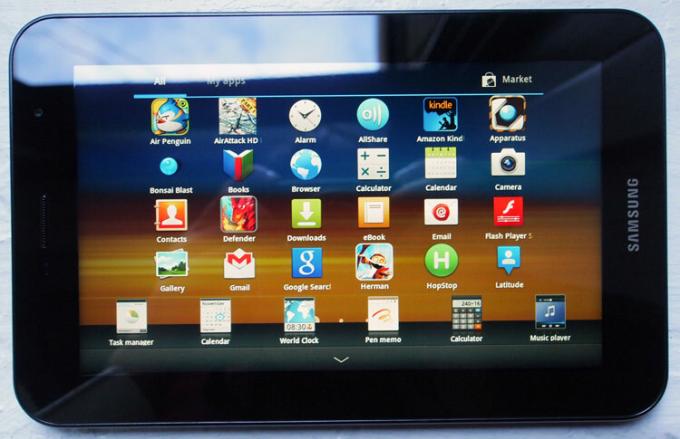 samsung-galaxy-tab-7-plus-landscape-android-home-apps