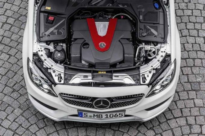 2016-os Mercedes-Benz C450 AMG 4Matic