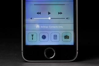 Zrzut ekranu Apple iPhone 5s z przodu ios 7