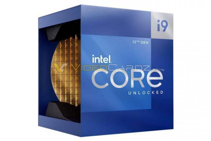 Кутия Intel Core i9-12900K.