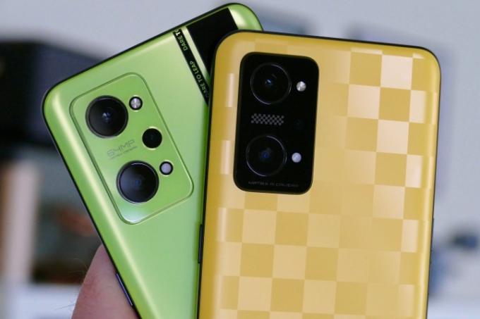 Realme GT Neo 2 em verde e GT Neo 3T em amarelo.