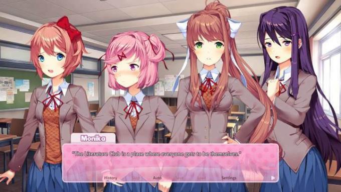 ddlc 회원들이 클럽에 대해 이야기합니다.