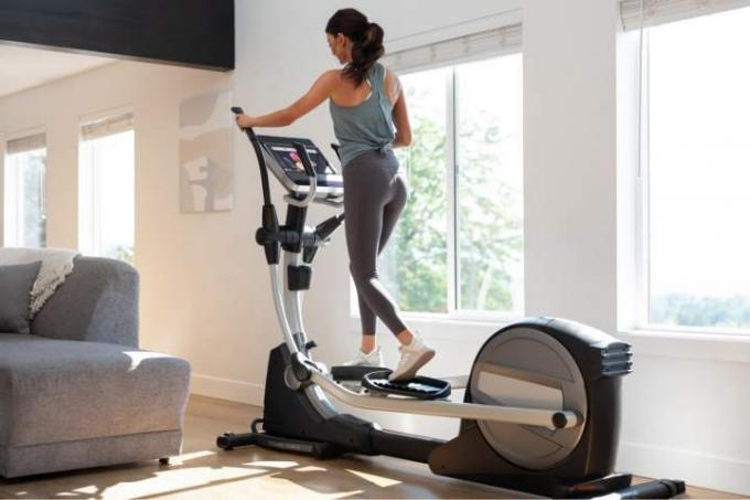 bedste smarte elliptiske hjemmegymnastik nordictrack spacesaver se9i