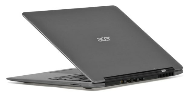 Acer-Aspire-S3 - kampu atidaromas dangtis
