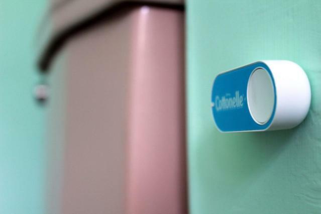 Amazon_Dash_Button_bathroom_placement_