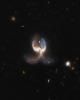Хаббл запечатлел ангельское слияние галактик