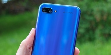 honor 10 огляд huawei feat