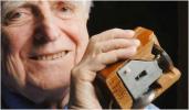 Datamusoppfinneren Douglas Engelbart dør i en alder av 88