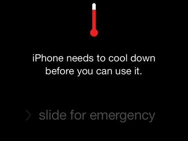 Įspėjimas apie temperatūrą perkaitusiame iPhone