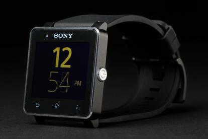 Sony SmartWatch 2 спереди справа