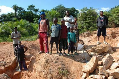 anistia conflito internacional relatório de cobalto notícias trabalho infantil mineração artesanal em kailo congo