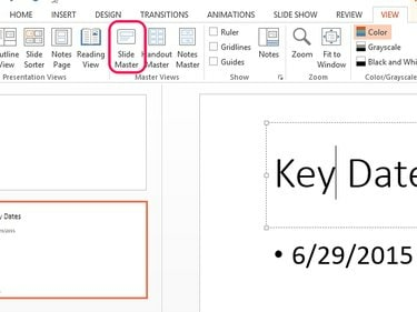 Pilih Slide Master untuk membuka daftar master.