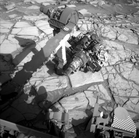 Cette image a été prise par la caméra de navigation gauche à bord du rover martien Curiosity de la NASA sur Sol 2727.
