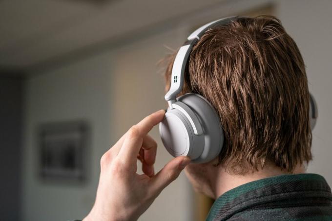 Microsoft Surface Headphones მიმოხილვა