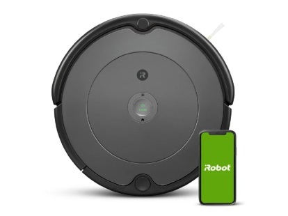 שואב האבק הרובוט של iRobot Roomba 676 עם האפליקציה שלו.